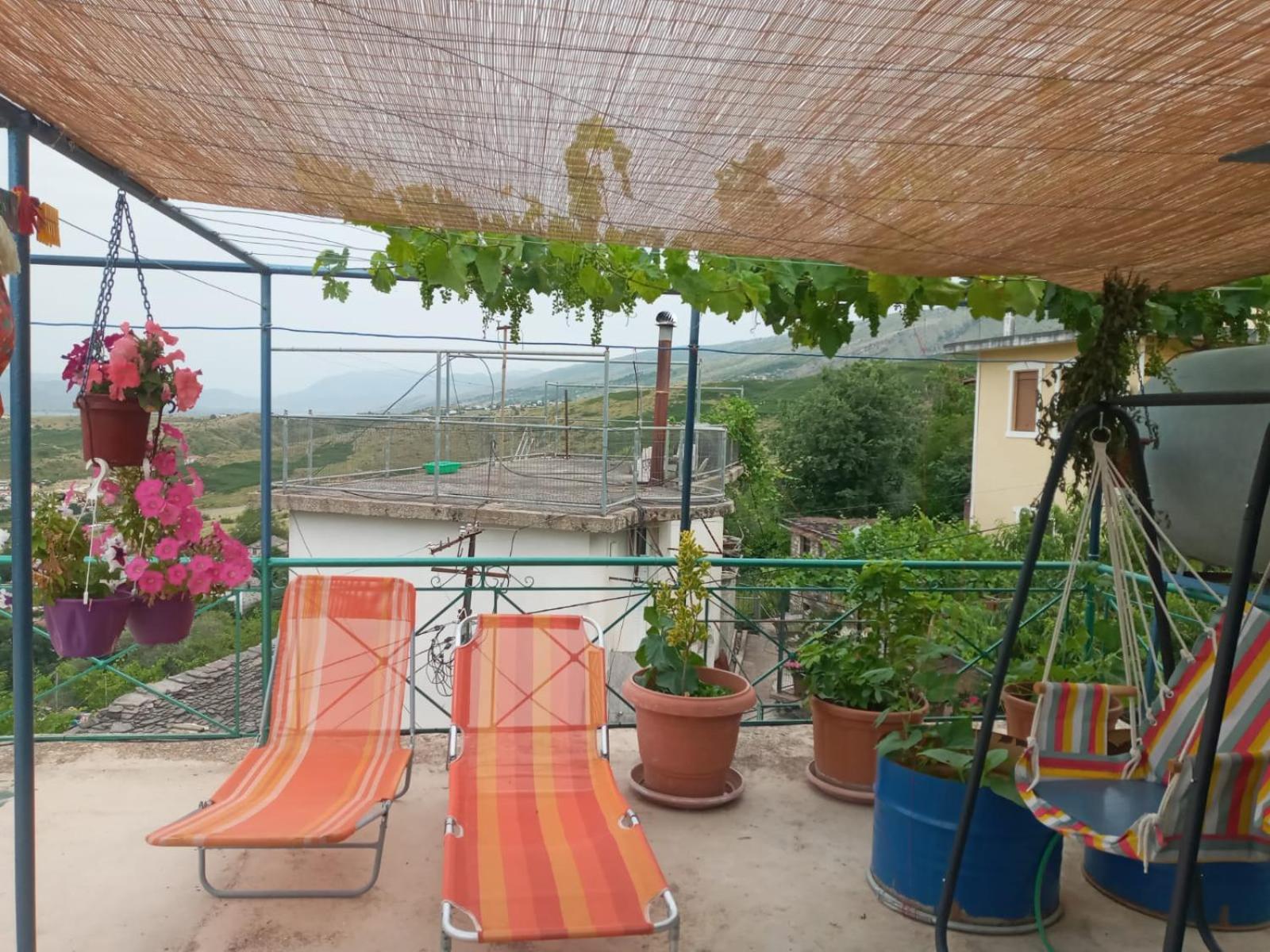 Relax Camping Gjirokastër Eksteriør billede