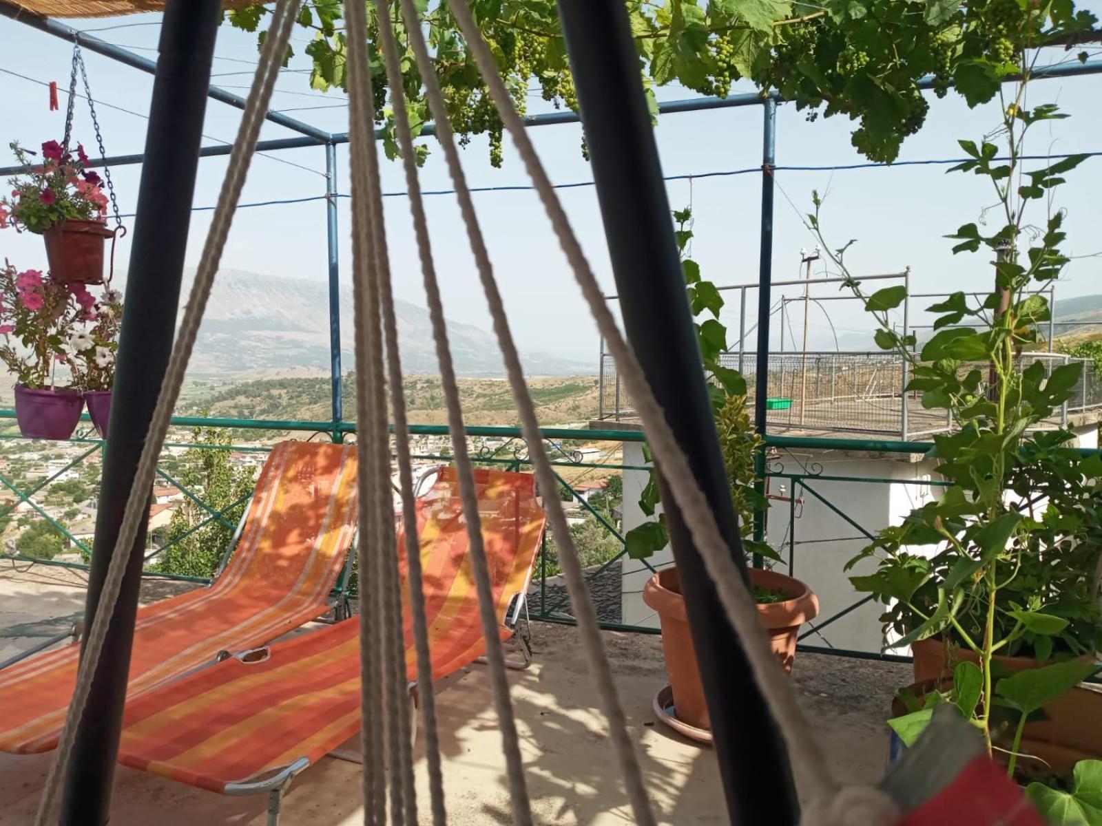 Relax Camping Gjirokastër Eksteriør billede