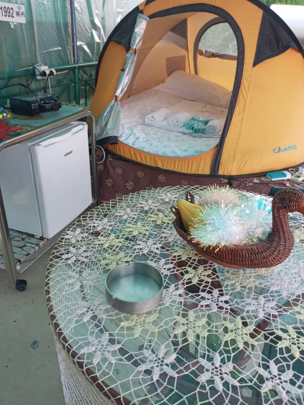 Relax Camping Gjirokastër Eksteriør billede
