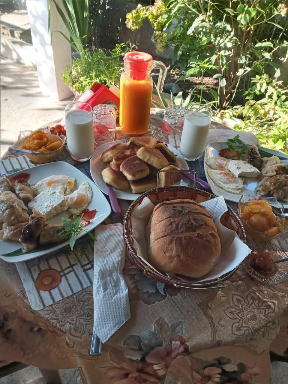 Relax Camping Gjirokastër Eksteriør billede
